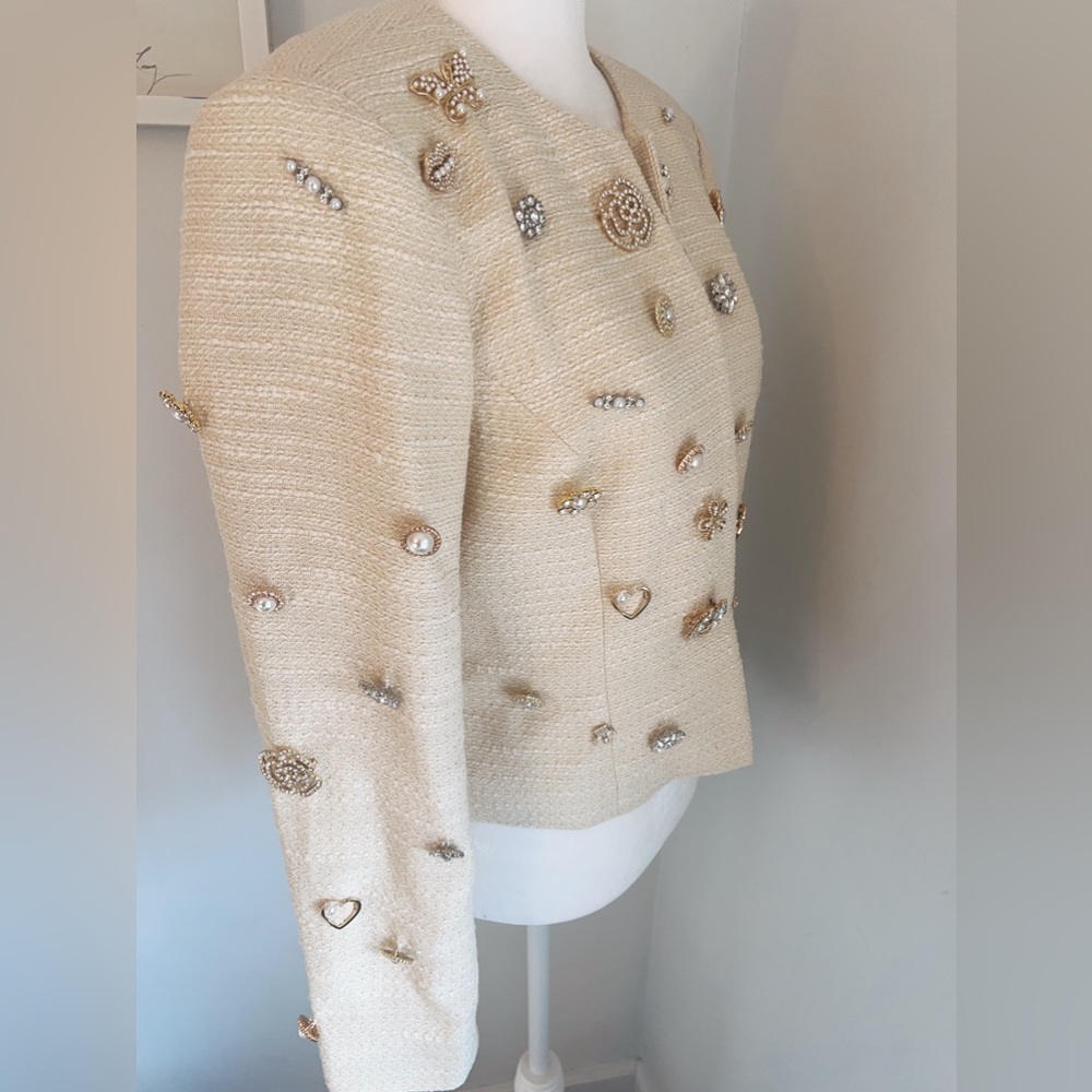 L’Agence Tayla Embellished Boucle Jacket - Picture 4 of 16